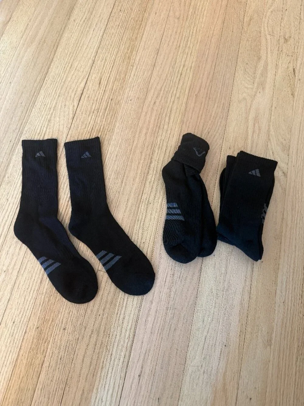 Adidas Men’s Black Crew Socks 4 Pair Lot – New Without Tags